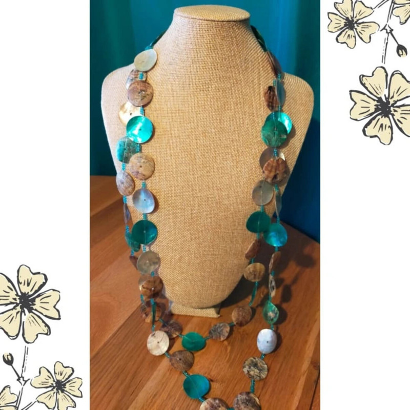 Parure bohème collier long et boucles – Nacre bleue & brune