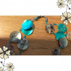 Parure bohème collier long et boucles – Nacre bleue & brune