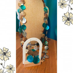 Parure bohème collier long et boucles – Nacre bleue & brune