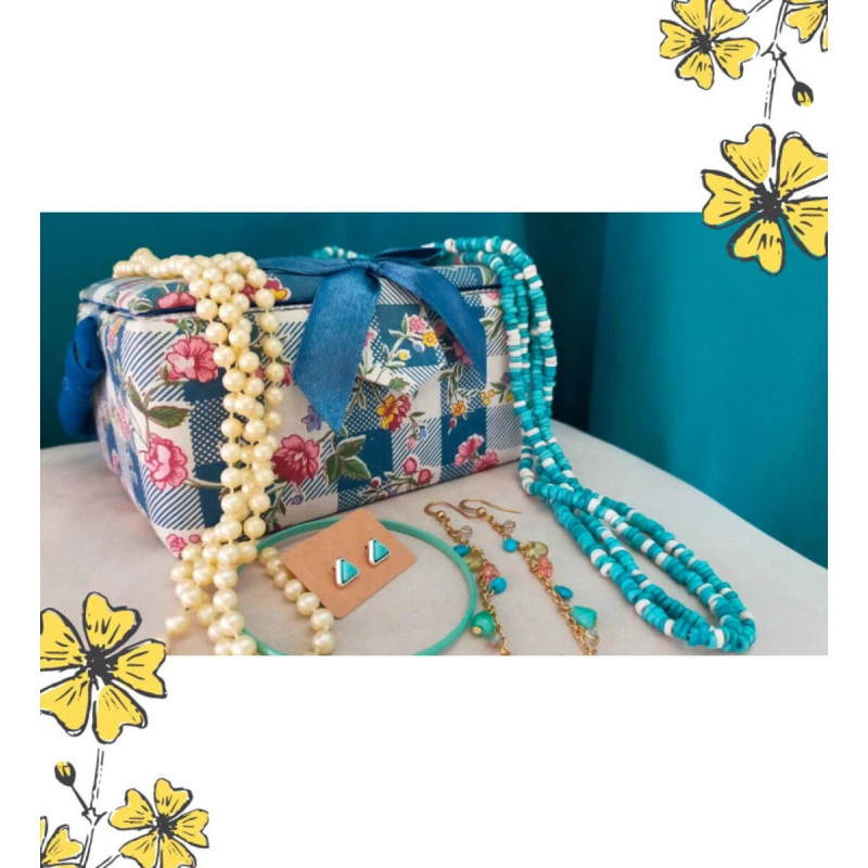 Coffret bijoux vintage & ethniques + boîte fleurie – idée cadeau bohème