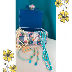 Coffret bijoux vintage & ethniques + boîte fleurie – idée cadeau bohème