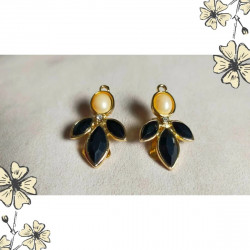 Boucles d’oreilles clips vintage dorées – Perle & strass noirs – Rétro chic