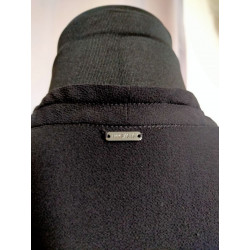 Robe noire drapée IKKS – Taille 34 XS – Chic et élégante