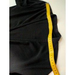 Robe noire drapée IKKS – Taille 34 XS – Chic et élégante