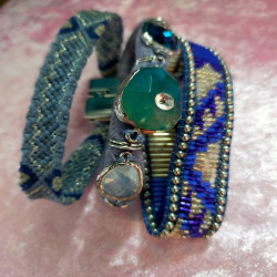 Bracelet manchette Hipanema multirangs bleu & perles – Bohème chic